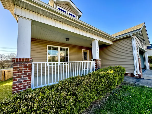1636 Buchanon Dr, Clarksville, TN 37042
