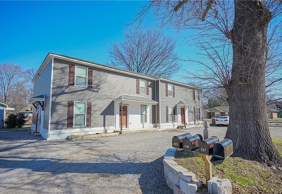 1st image of 601 Drennen St