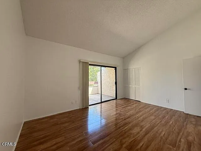 1168 Corson St — Photo 11