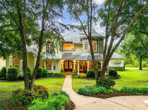 14890 Celeste Rd, Chunchula, AL 36521