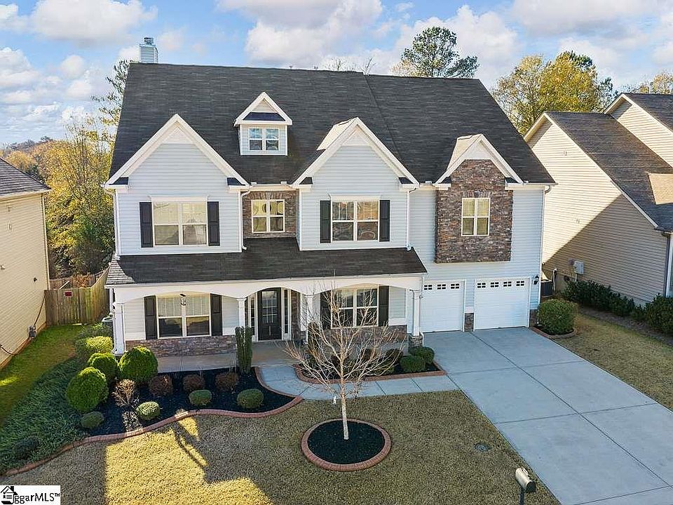 1st image of 112 Abbey Gardens Ln