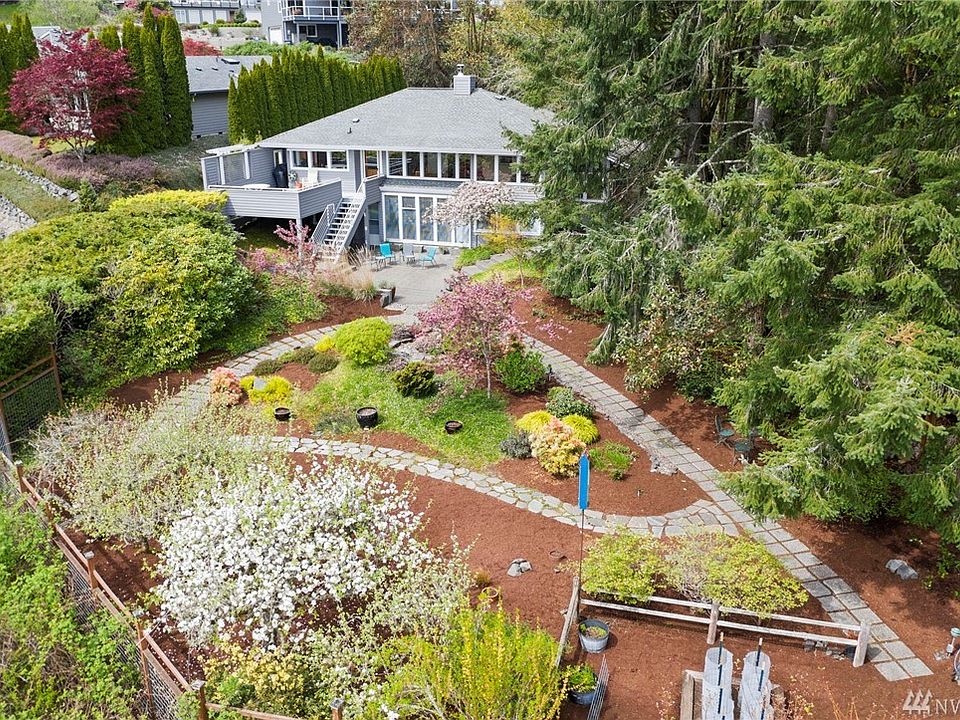 Welcome to this Harbor View Custom Home featuring fine craftsmanship and incredible attention to detail 