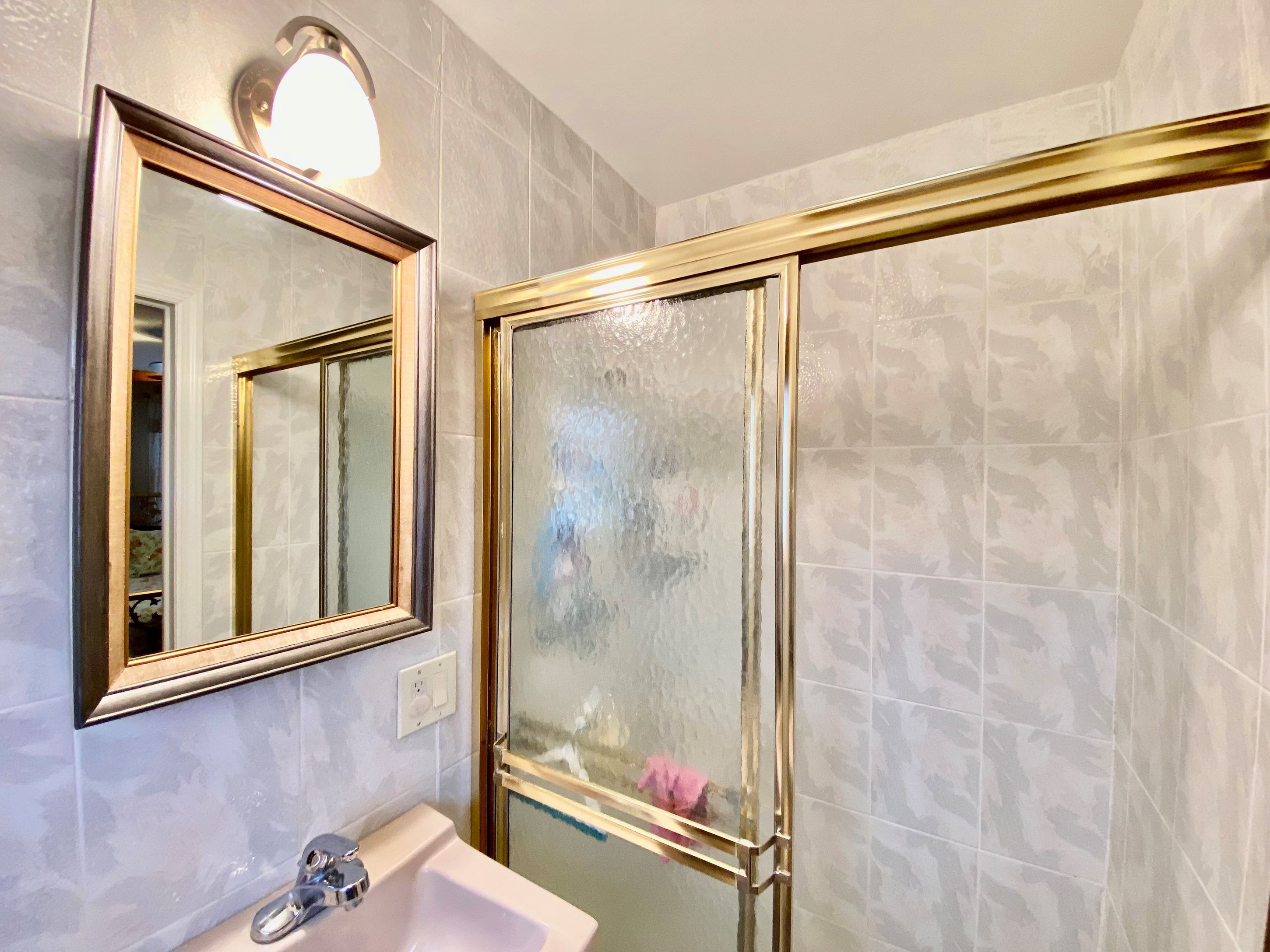 4225 Stars Rd, East Marion, NY 11939 Out East