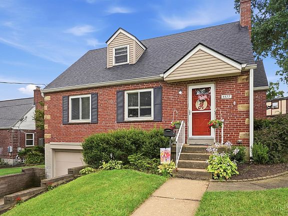 2nd image of 5577 Raceview Ave
