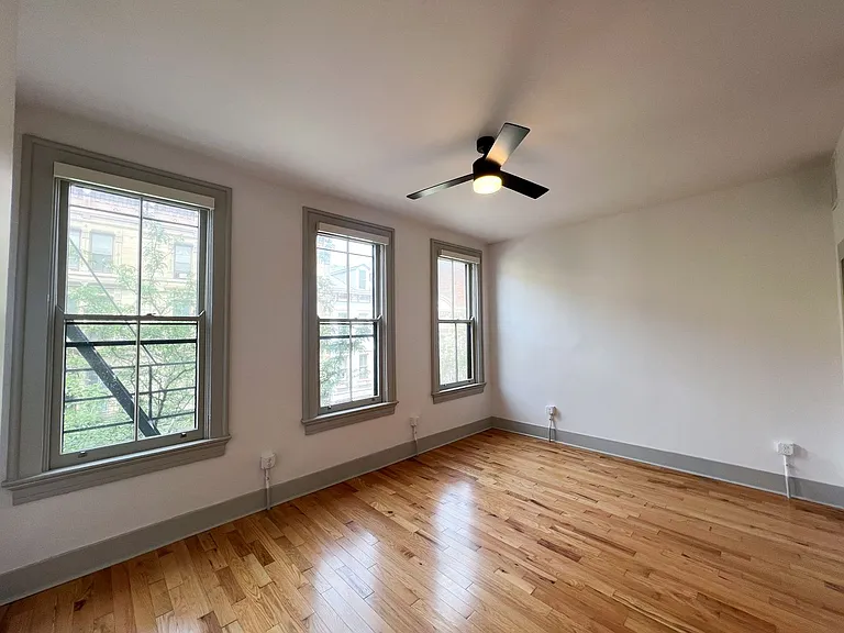1338 Main Street — Photo 8
