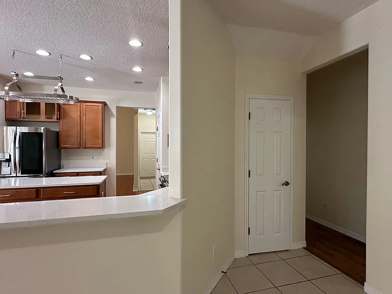 1653 Cherry Ridge Dr — Photo 17