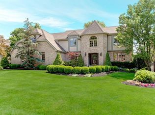 8080 Holyrood Ct, Dublin, OH 43017