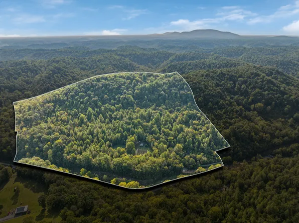 3908 Sycamore Creek Rd, Woodbury, TN 37190