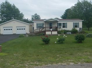 29 Uno St N, North Bangor, NY 12966