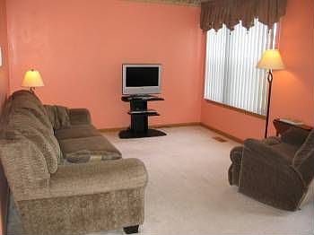 1st image of 529 Heritage Dr