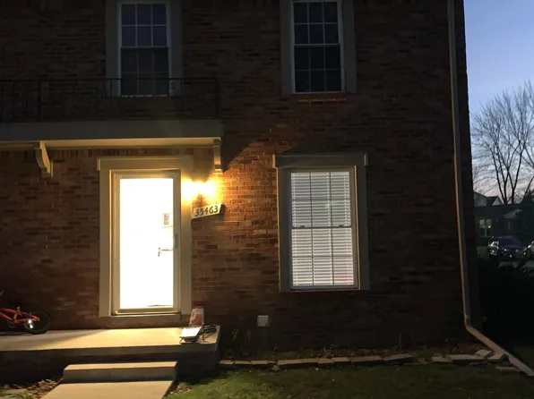 35463 Turner Dr, Sterling Heights, MI 48312