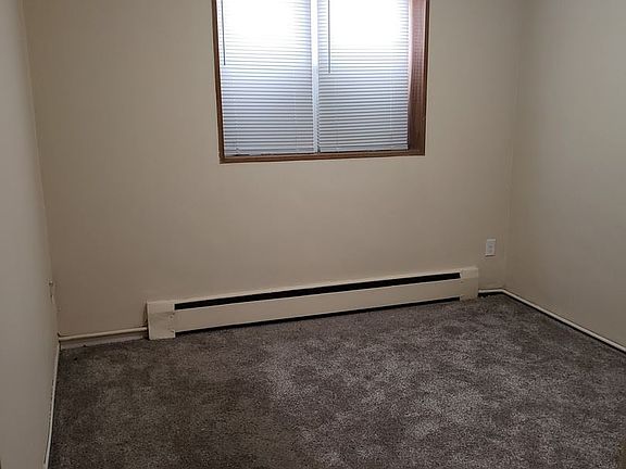 4th image of 3230 Penn Ave N APT 2