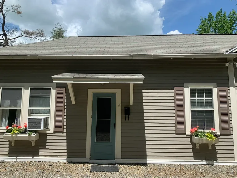 3B Hall Ave #B — Photo 11