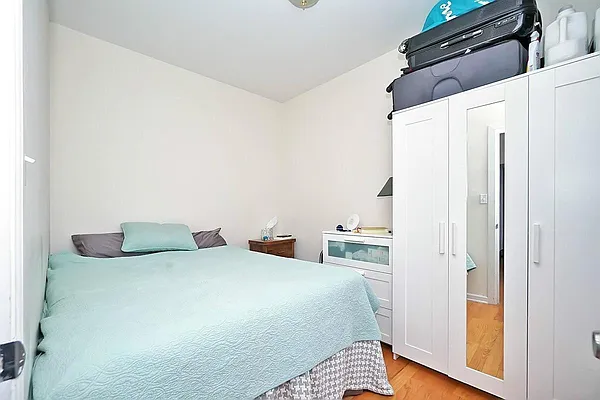 Rented by Keller Williams NYC | media 16