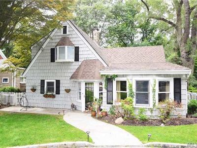 55 Summit Dr, Huntington, NY, 11743