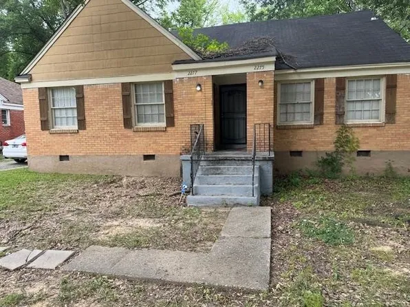 2275 Longstreet Dr, Memphis, TN 38114