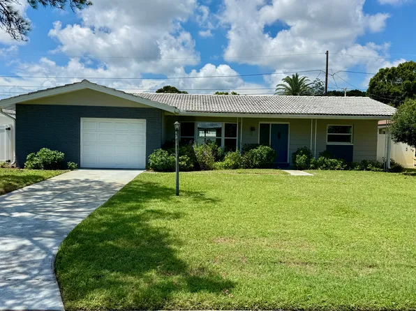 2320 Surrey Ln, Clearwater, FL 33763