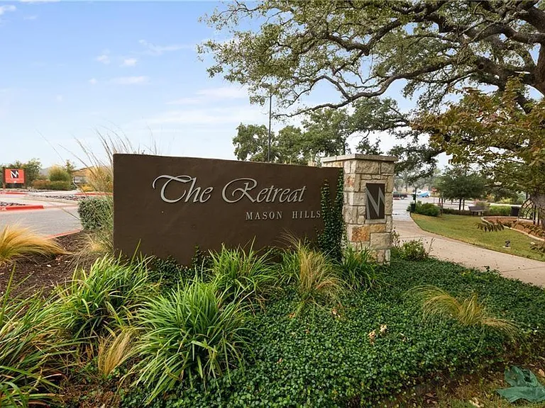 1524 Uhland Dr — Photo 29
