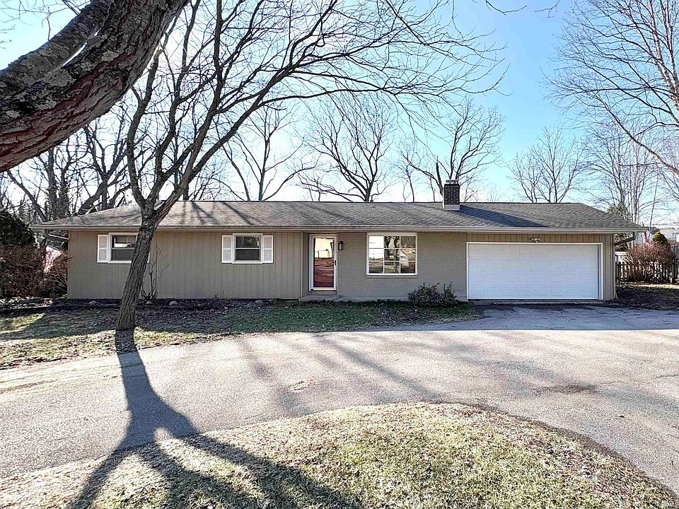 1st image of 4225 N Brookwood Dr