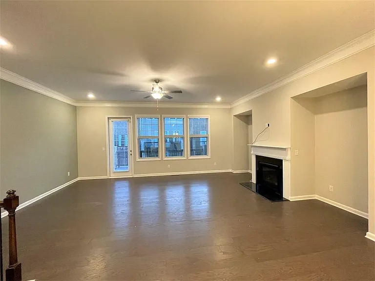 404 Caravelle Walk — Photo 4