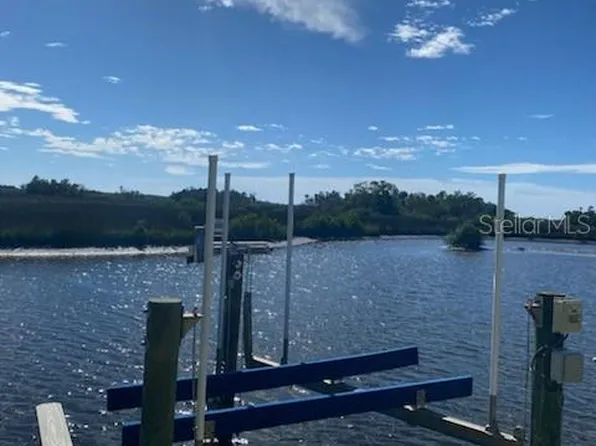 11550 W Bayshore Dr #20, Crystal River, FL 34429