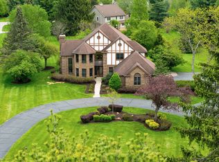 5688 Overbrook Ct, Ann Arbor, MI 48105