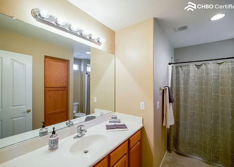 8607 W Brown St — Photo 27