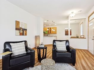 1774 Prescott Ct, Chaska, MN 55318