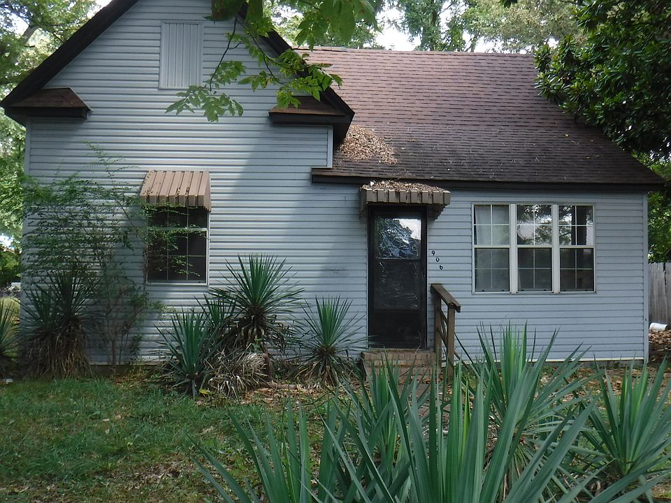 1st image of 906 Chickasawba St