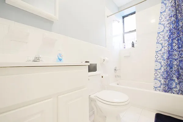 Rented by Cargon Realty | media 11