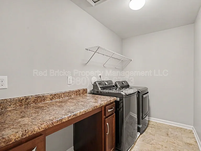 3527 Arnica Ct — Photo 27