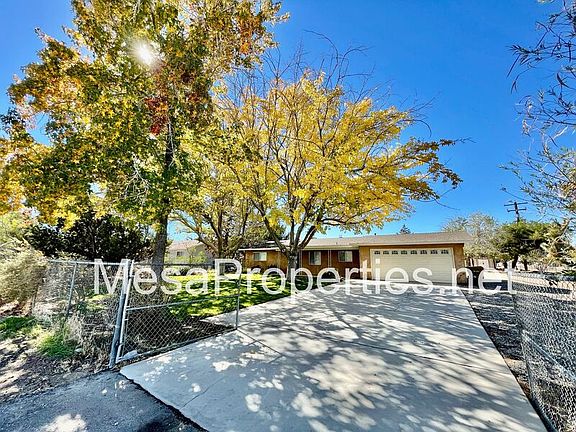 2nd image of 7888 Victor Ave