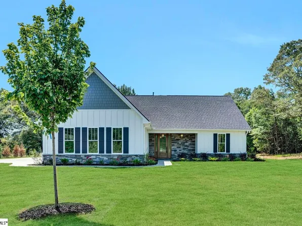 528 Log Shoals Rd, Greenville, SC 29607