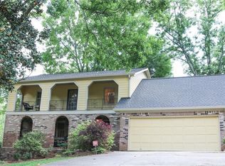 1649 Womack Rd, Dunwoody, GA 30338