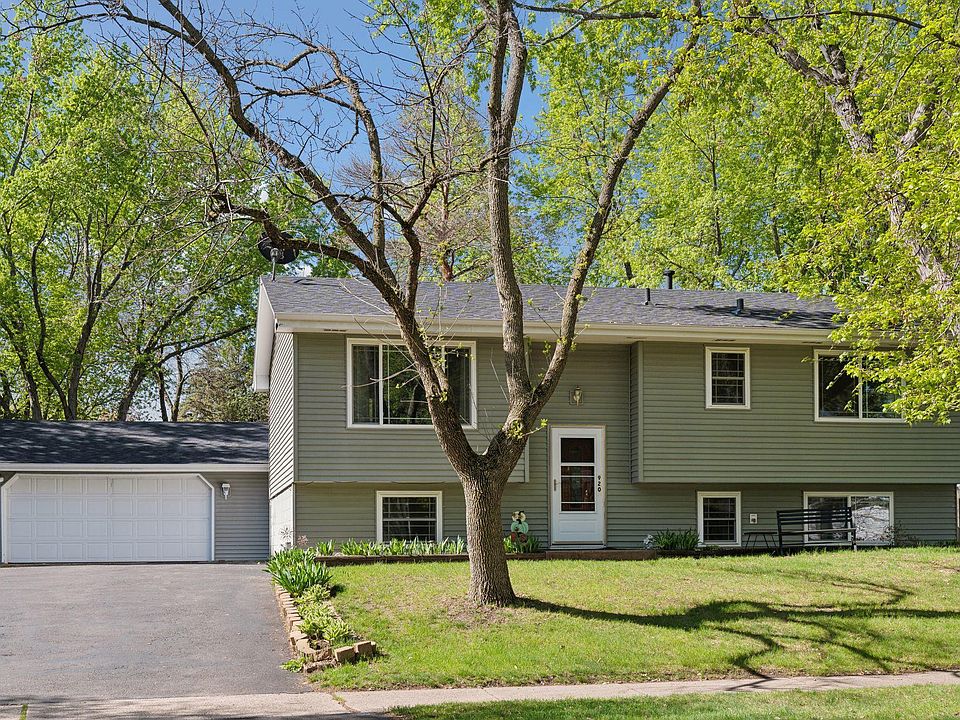 1st image of 920 Blackoaks Ln