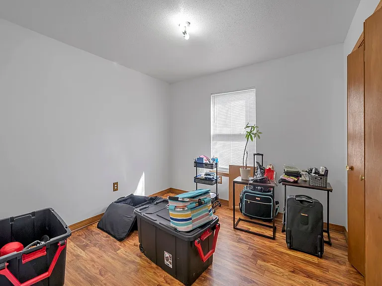 1852 Heartland Dr — Photo 2