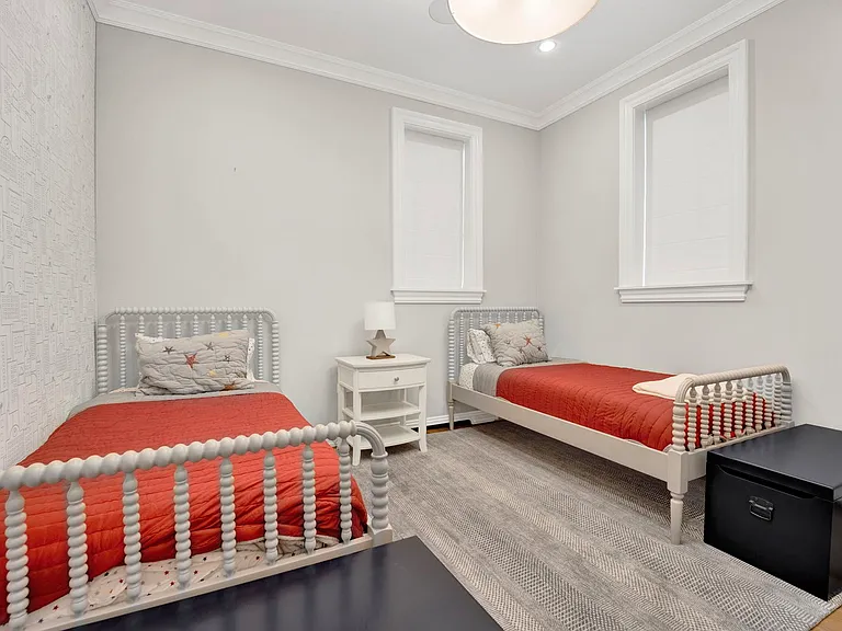 103 E Chestnut St #103 — Photo 11
