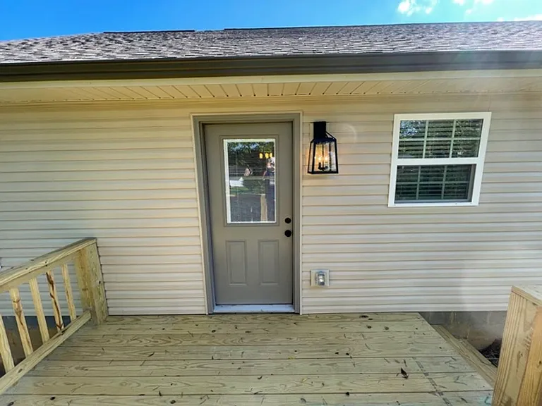 226 Horton Ln — Photo 17