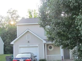 2206 Meadecroft Rd, Charlotte, NC 28214