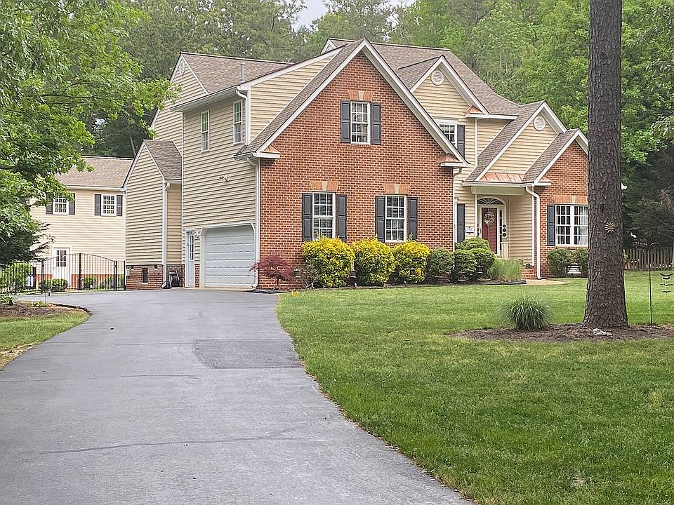1st image of 11212 Sterling Cove Dr