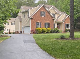 11212 Sterling Cove Dr, Chesterfield, VA 23838