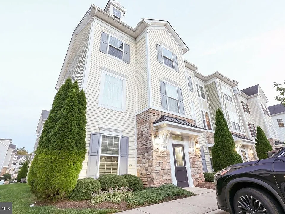7469 Riding Meadow Way