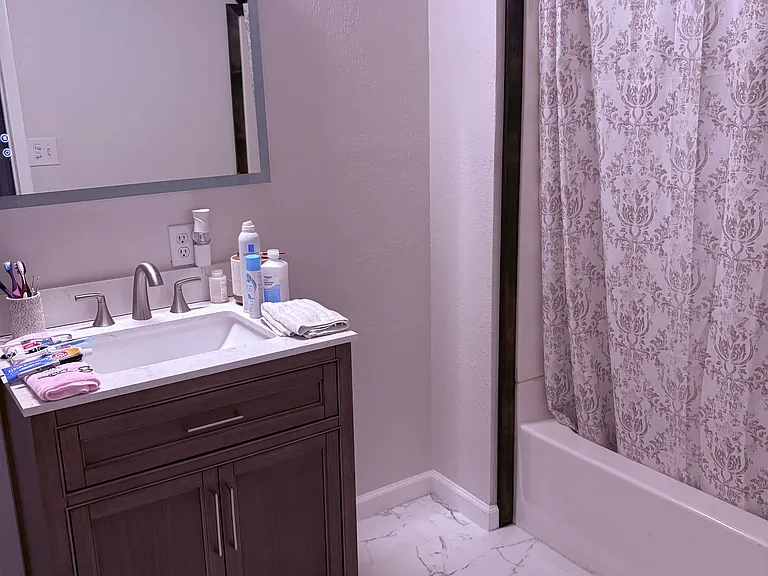 925 Maryland Dr — Photo 10