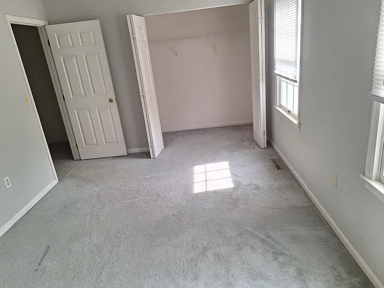 2051C Raleigh Rd — Photo 9