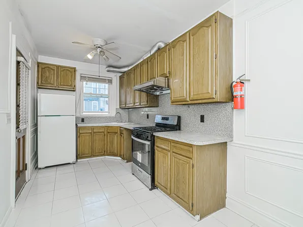 1042 70th Street image 14 of 34