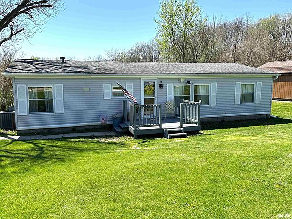 2nd image of 104 Hillcrest Dr