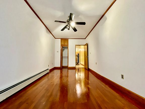 4th image of 425 Lincoln Pl #1F