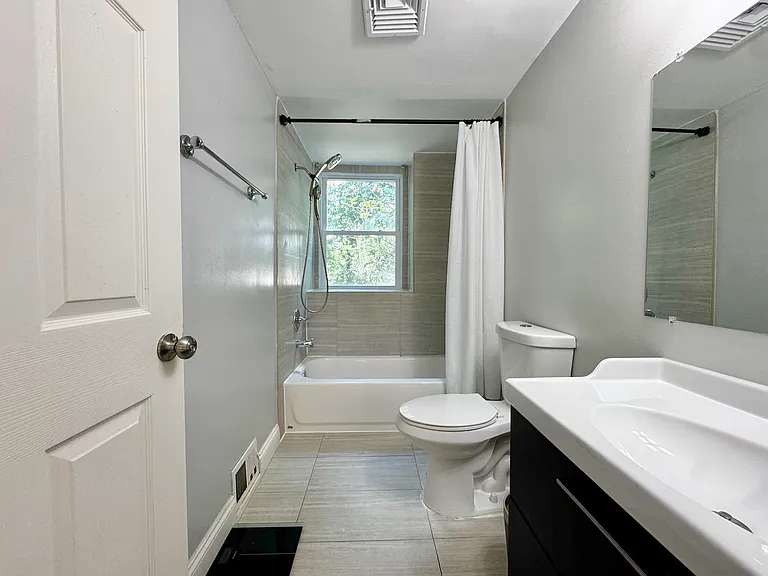 7617 Allendale Dr — Photo 41