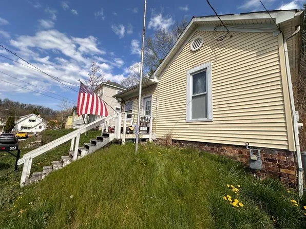 86 Mill St, Nelsonville, OH 45764