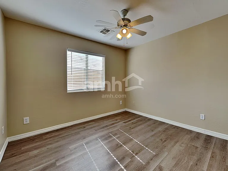 25524 W Dunlap Rd — Photo 19